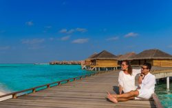 Cocoon-Honeymoon-Couple