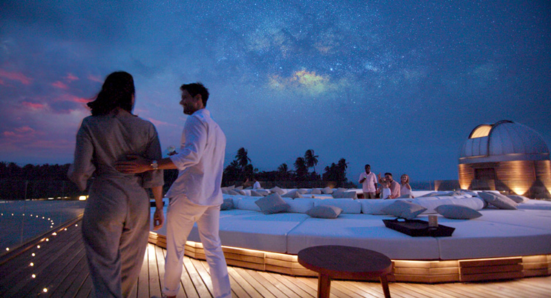 Anantara_Kihavah_SKY_ObservatoryDeck