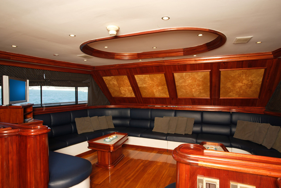 Galapagos Sky, Galapagos and Ecuador - liveaboard diving holidays