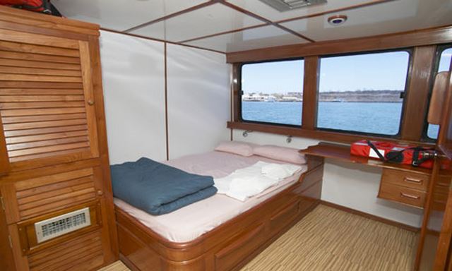 Galapagos Master (Deep Blue), Galapagos and Ecuador - liveaboard diving holidays