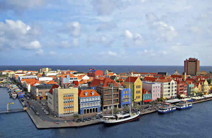 Curacao dive holidays
