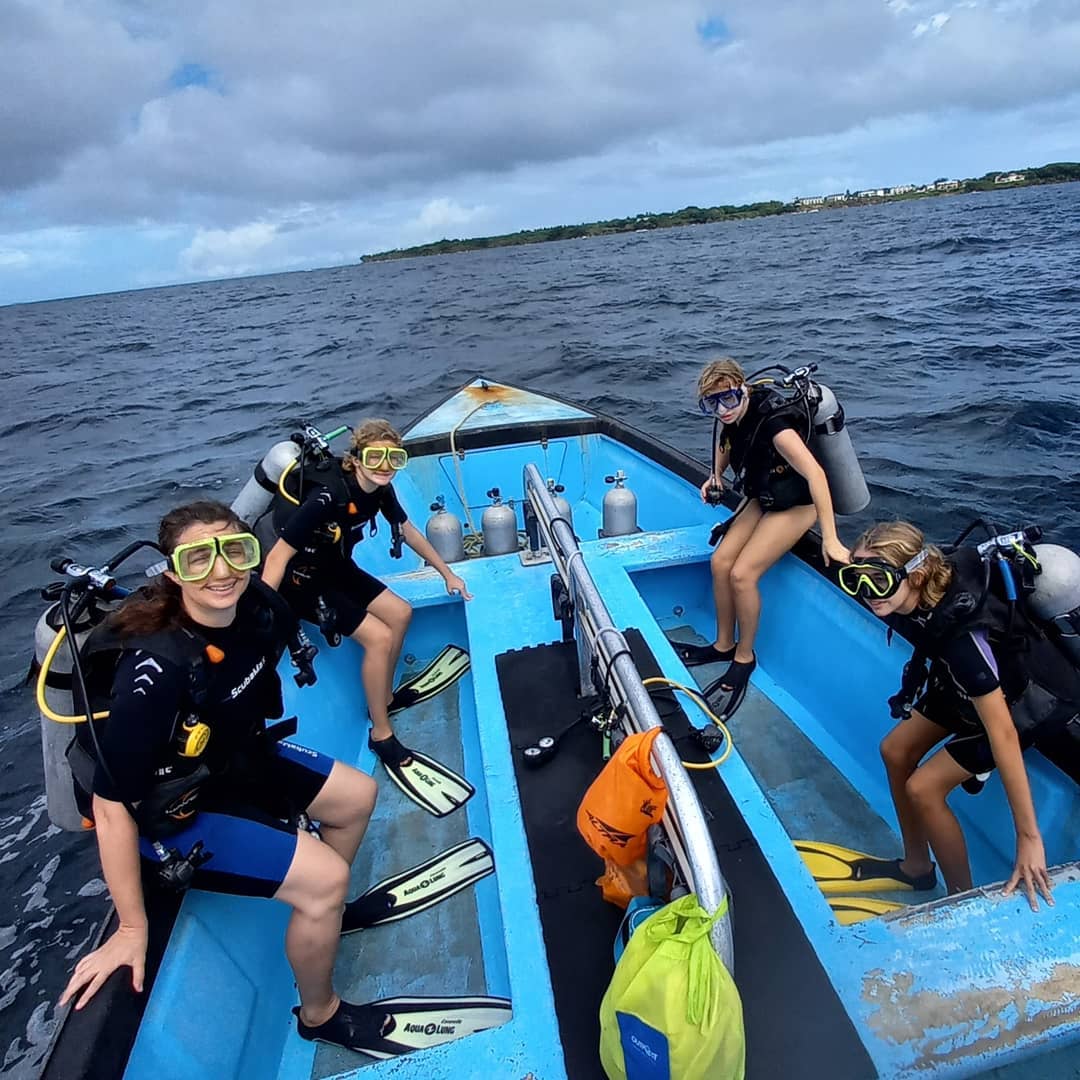 Tobago dive centres, Tobago