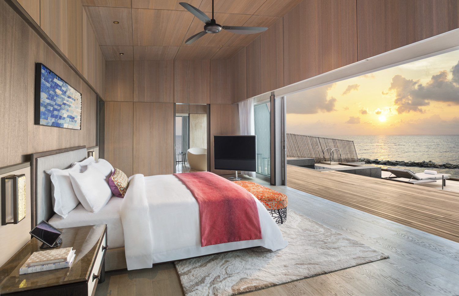 St Regis Vommuli Resort, Maldives - dive holidays