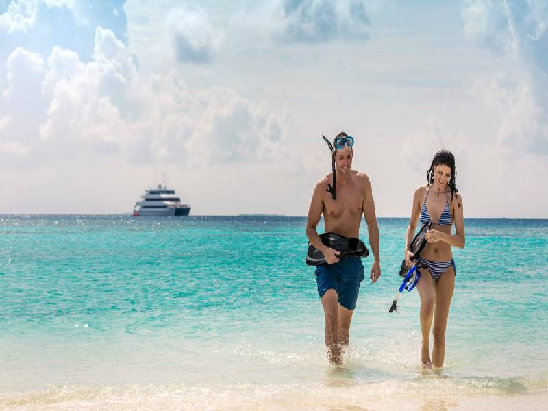 Four Seasons Explorer, Maldives - liveaboard diving holidays