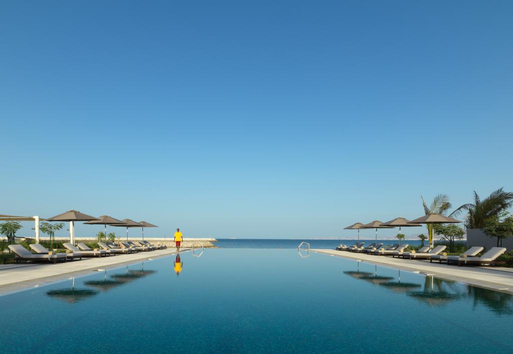 Kempinski Luxury Resort, Muscat Region - dive holidays