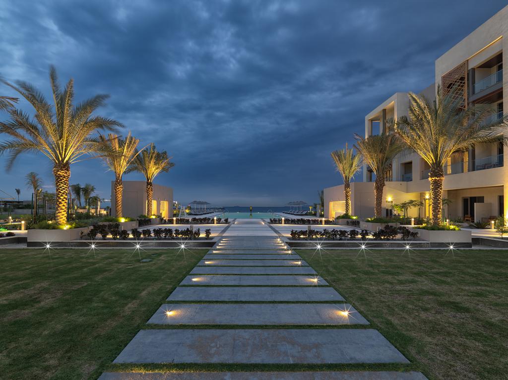 Kempinski Luxury Resort, Muscat Region - dive holidays