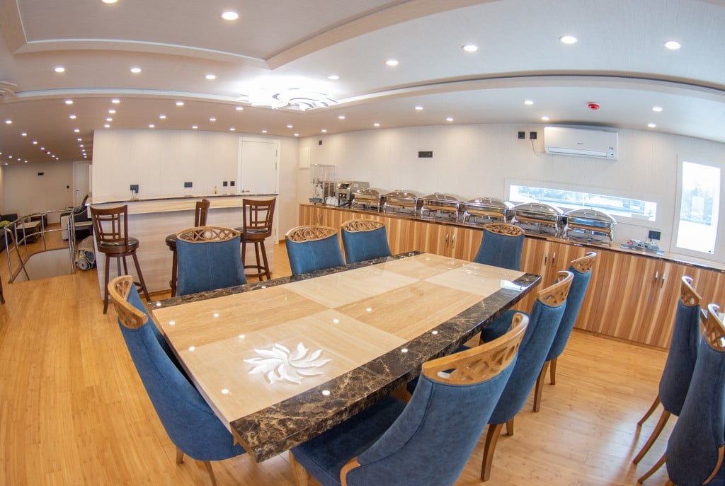 Mv Emperor Explorer, Maldives - liveaboard diving holidays