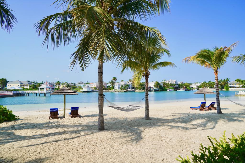 Sandyport Beach Resort, Nassau - dive holidays