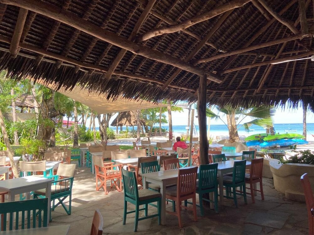 Kenyaways Beach House, Diani - dive holidays