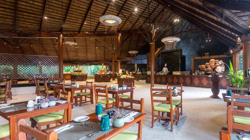Kuredu Island, Maldives - dive holidays