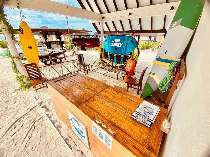Varu by Atmosphere watersports & dive centre, Maldives