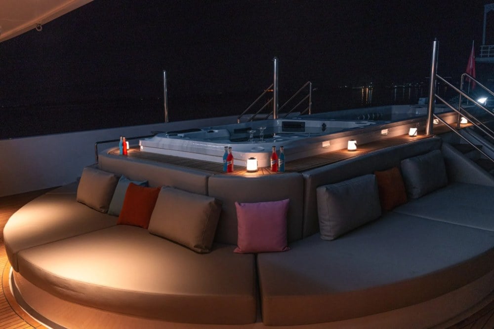 MY White Pearl, Maldives - liveaboard diving holidays