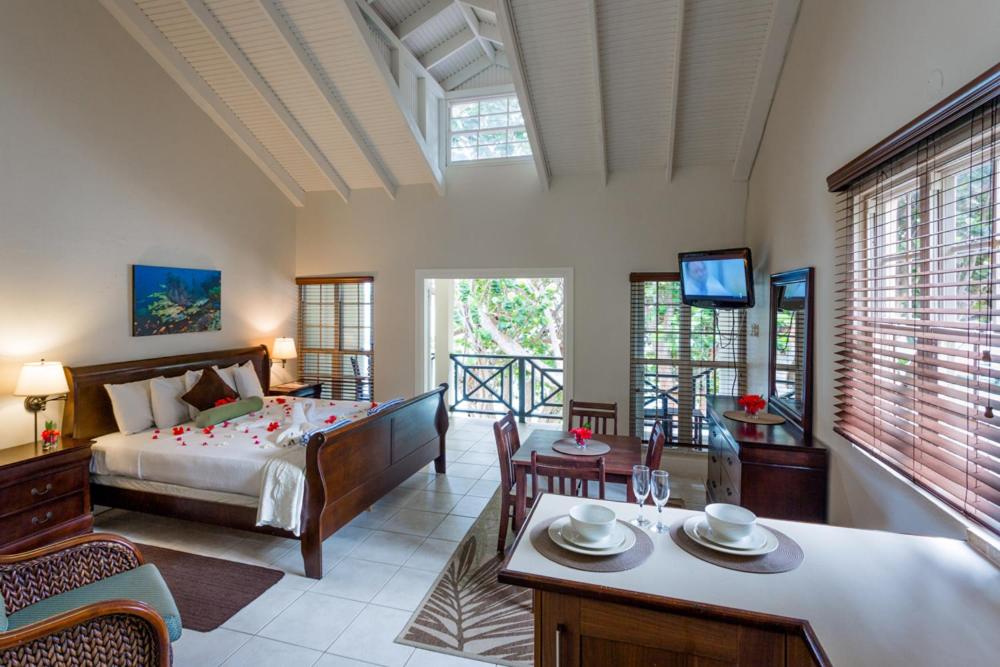 Blue Waters Inn, Tobago - dive holidays